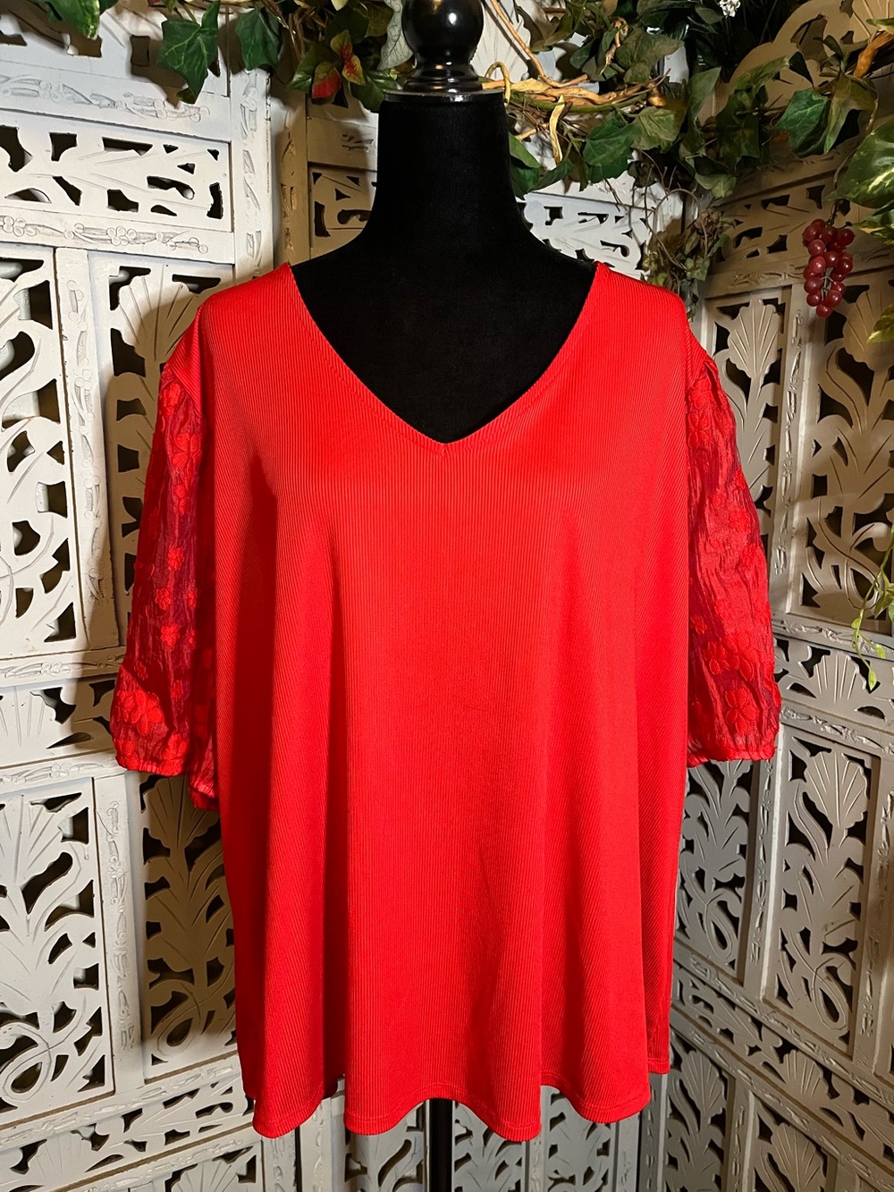 CATO EST. 1946 FLAMING HOT RED RIBBED & LACE SHORT SLEEVES PLUS SIZE TOP